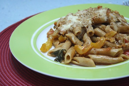 spinach, tomato and roasted pepper pasta bake